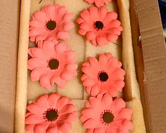 Gerbera Daisy  pink gumpaste flowers to decorate cakes.