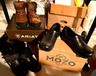 Ladies Ariat winter boots like new
Ladies Mozo non-slip work shoes like new

