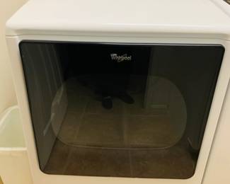 Close up Whirlpool Cabrio washer