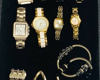 Women’s Watches / Fashion Bracelets