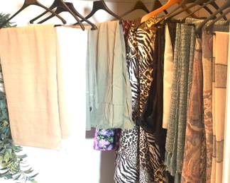 Misc. Tablecloths / Runners / Quilts