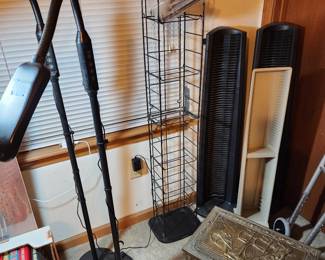 Sunday Hours are posted as 10 AM to 4 PM, if we sell out before 4 PM, we will close.