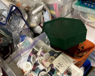 over 200 different colors thread for sewing