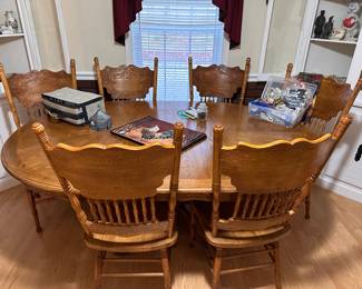 6pc dining set $400 - can be a presale item