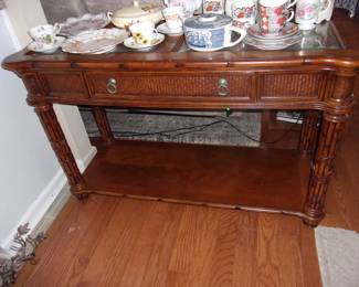 Sofa Table w/Drawer & Glass Top