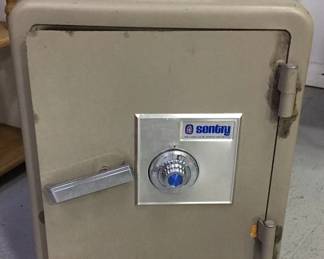 Vintage SENTRY Rolling Safe with Combination
