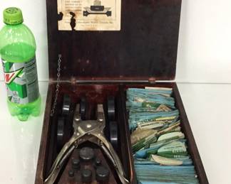 Antique THE STANDARD UNBREAKABLE CRYSTALS INC. Tool Kit