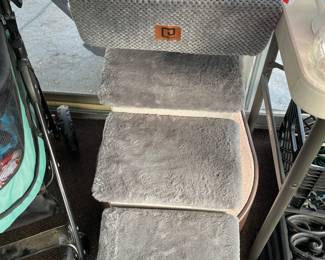 Doggie steps