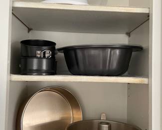 springform, bundt, and angel food cake pans