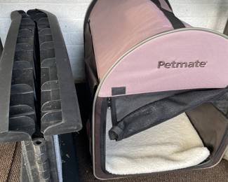 Petmate carrier and doggie ramp