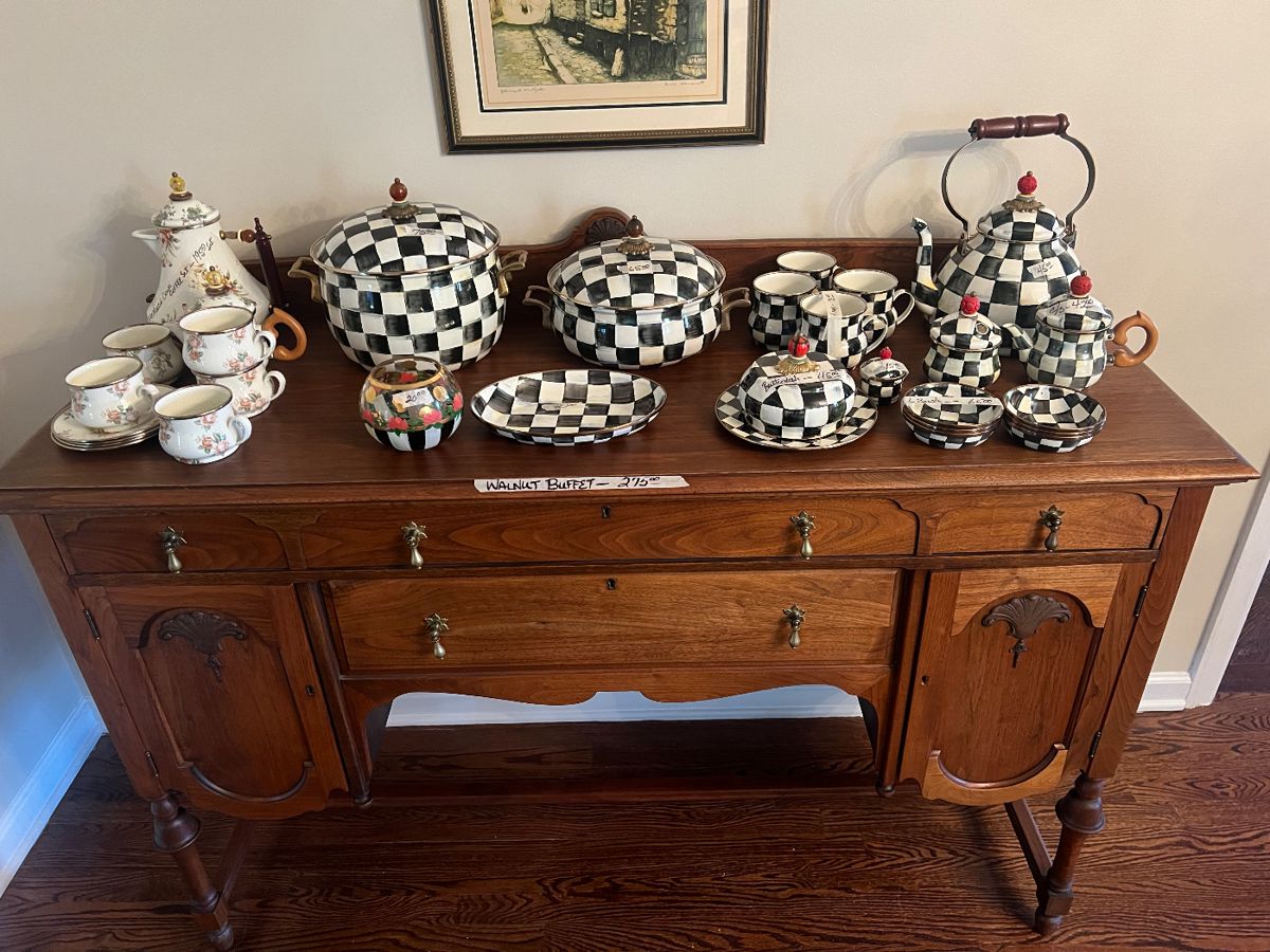 Nice Designer Stateline Sale Pence Estate Sales starts on 3/1/2024