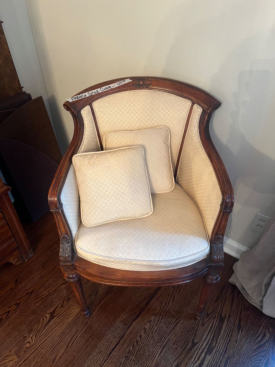 Nice Designer Stateline Sale Pence Estate Sales starts on 3/1/2024