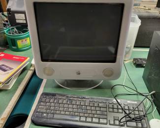 Apple Emac, powers on and in good working condition. 