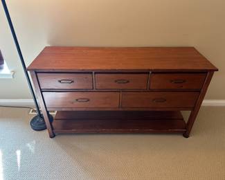 5-drawer wood dresser