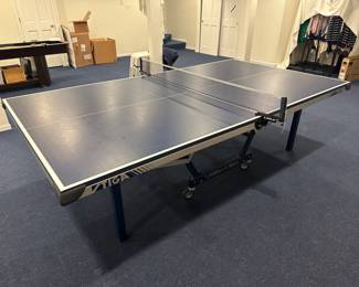 Ping pong table