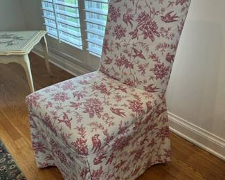 Red & white bird and floral pattern slipper chair