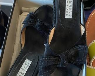 Barney's New York - size 9