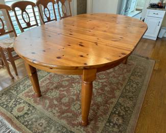 knotty pine solid kitchen table with 6 chairs
