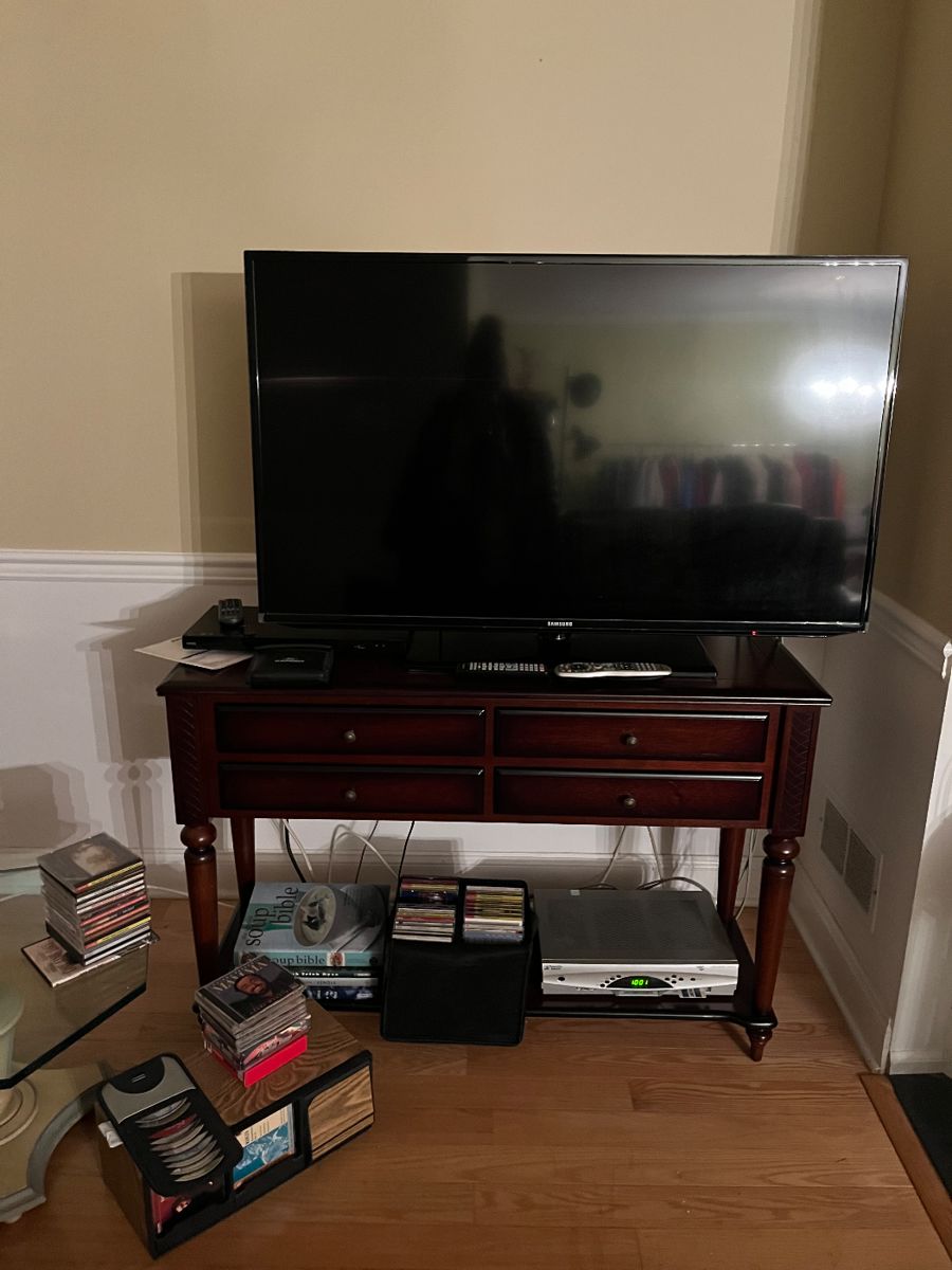 Estate sale nice high end sale ! in Township Of Washington, NJ starts on 3/1/2024