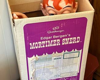 MORTIMER SNERD W/ BOX