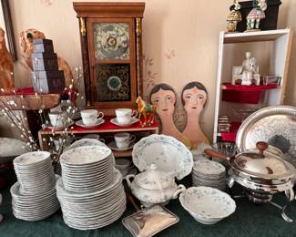 NICE HAVILAND CHINA SET