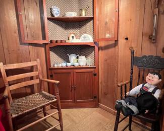LOVELY ANTIQUE CORNER CUPBOARD