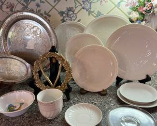LOTS OF FINE KITCHENWARE