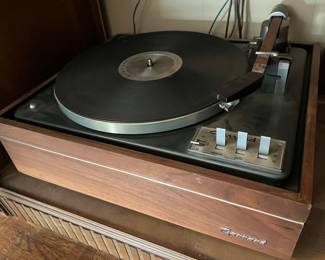 Vintage Garrard LAB 80 turntable