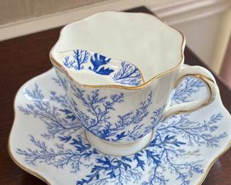 ANTIQUE MUSTACHE CUP