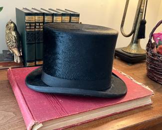 HANDSOME BEAVERSKIN TOPHAT