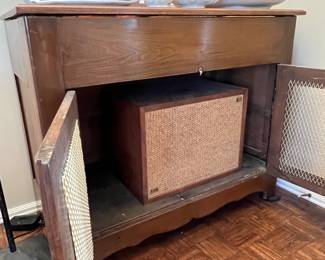 Vintage XAM 2D speakers