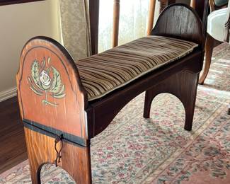 ARTS AND CRAFTS STYLE BENCH