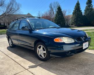 2000 Hyundai Elantra GLS Wagon.
One owner with approximately 113,000 miles.
To be sold “as is” to the highest and best offer over $1,200
