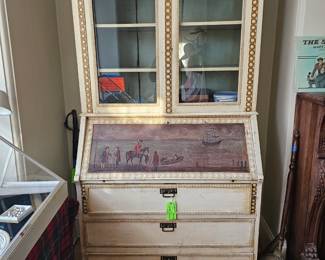 From 1929 a cabinet desk with drawers. 