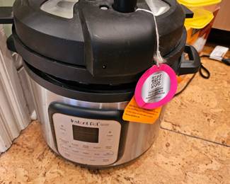 Brand new pressure cooker. 