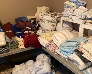Bedroom - lots of linens left