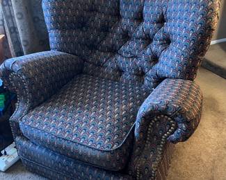 COMFY UPHOLSTERED CHAIR