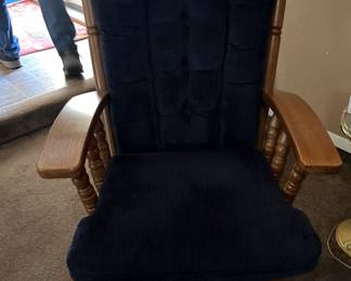 COMFY SWIVEL ROCKER GLIDER