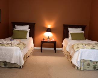 Pr.twin beds