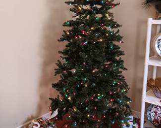 Pre lit Christmas tree