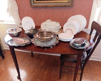 Small round mahogany dining table, silver plate. China