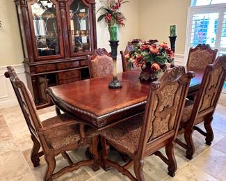 Beautiful dining room table and eight chairs