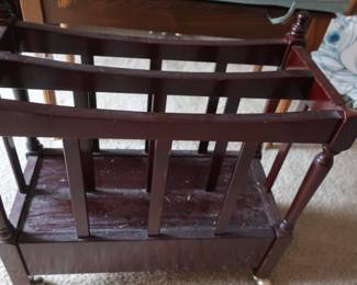 closer  view   of  magazine  rack