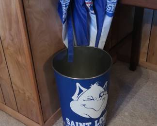 SLU  waste can