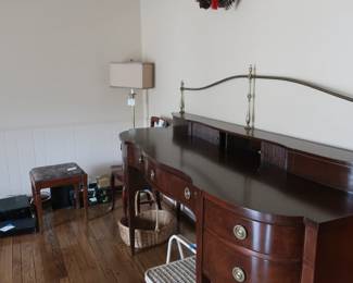 Mahogany  buffett,  stereo  equipment