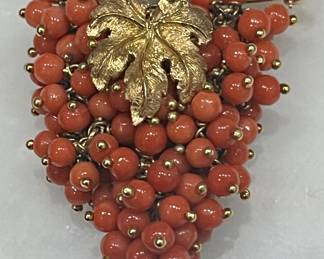 MASSIVE 18k and gem quality coral brooch. 
“Spilla grapollo d’uva” Italy 