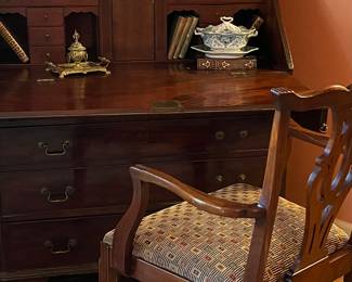 Fine Chippendale armchair