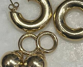 Large chubby hoops with detachable balls in 14k