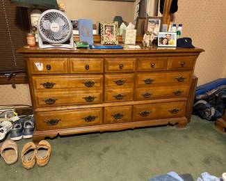 Dresser