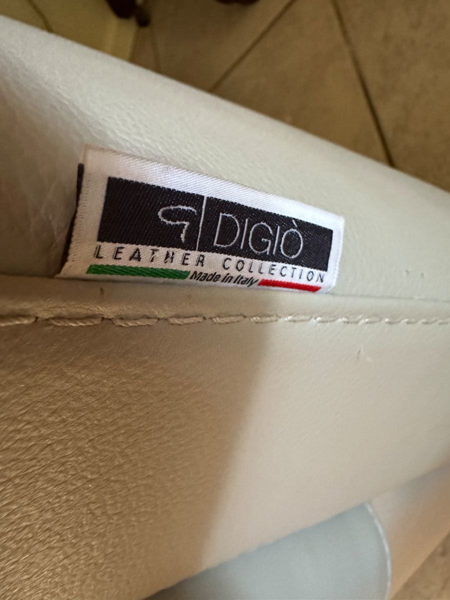 Whitfield Estates 2 Day Sale in Sarasota, FL starts on 3/2/2024